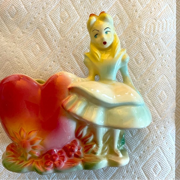 Alice in Wonderland Planter by Walt Disney Prod made in the 50’s inGoodCondition - Picture 8 of 8